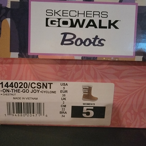 Skechers Go walk boots tan and sherpa - Picture 5 of 5